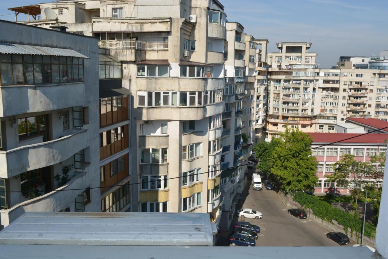 Iulia Studio 9 Bukarest Kültér fotó
